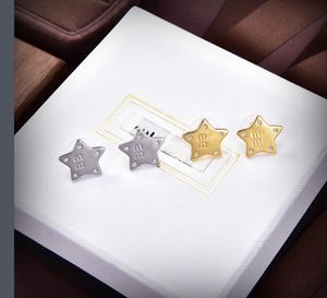 Boucles d'oreilles étoiles pour femmes Luxury Girls 18K Gold plaqué Copper Stars Lettre du lustre Bijoux de boucles d'oreilles
