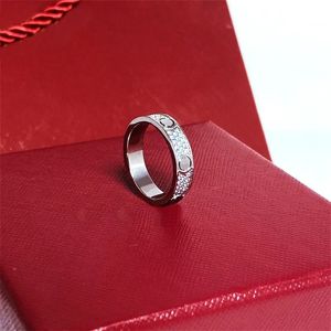 Starry Ring Love Rings Nail Ring Designer pour femmes Titanium Steel Rose Gold Silver plaqué avec un diamant complet pour l'homme Gift de fiançailles de mariage 4 5 6 mm Multi Size15
