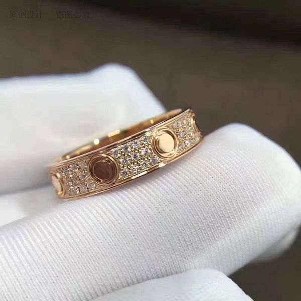 Anillo estrellado Anillos de amor Diseñador de anillos de uñas Acero de titanio para mujer Chapado en oro rosa con diamantes completos para anillos de hombre Compromiso de boda con caja