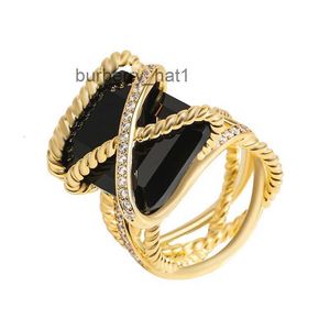 Statement Ring voor Vrouwen 20mm * 15mm Zwart CZ Twist Design Vergulde Twist Ring Sieraden