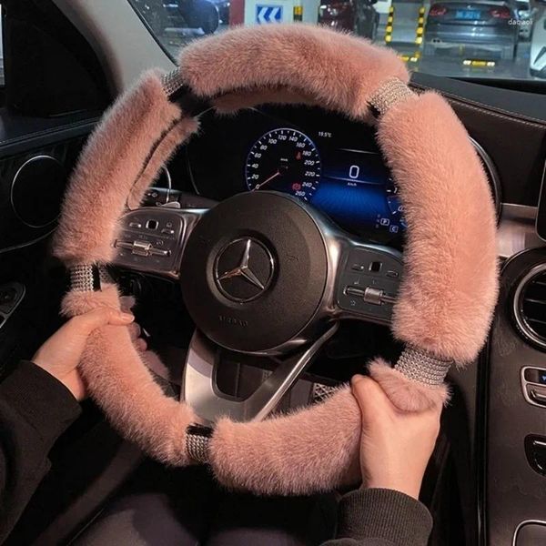Cubiertas del volante Cubierta del coche Invierno Felpa Femenina Ins Luz Lujo Lindo Cuatro Estaciones General Moda Diamante Manillar