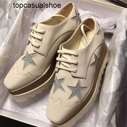 Stella McCartney Designer Femmes en cuir carré Real Slope épais Britt Shoe Elyse Brossed Star Shoes Platform Derbys