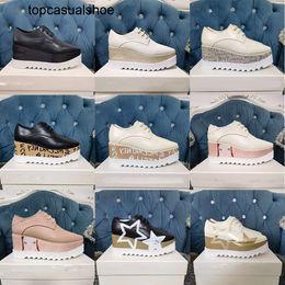 Stella McCartney Leather Square Shoes Star Toe Plateforme Slope Britt Shoes Britt Chaussures Elyse Brossed Star Shoes Plateforme Derbys Céde à lacets Fashion