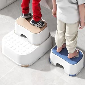 Tabourets à pas de ménage épaissis des enfants de toilette pour enfants 2step fourcorner non glissade bébé lavage tabouret étape 231102