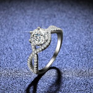 Sterling Sier S925 Ring Moissanite Ring High-End Womens Ring Hollow Six Claw Classic Proposal Live Broadcast