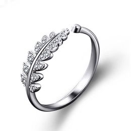 Sterling Sier Sweet Leaves Bands Bands Sparkling Round CZ Zircon Designer Love Ring for Women Wedding Accessoires Bijoux