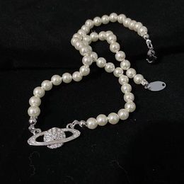 Collar de plata de ley con perlas de Saturno para mujer, accesorio de joyería de diseñador, mini gargantilla en bajorrelieve, cristales blancos, cadena de 16 pulgadas de longitud, vvs, famosa joyería de lujo