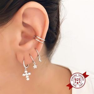 Pendientes de cruz de cristal de circonia blanca de plata esterlina, aro Huggies exquisito, joyería de boda coreana para mujer Huggie256m