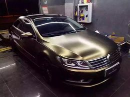 Autocollants en vinyle métallique mat doré noir, pour emballage de voiture entier avec bulle d'air, colle à faible adhérence gratuite, rouleau de 1.52x20m