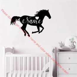 Pegatinas personalizadas con nombre del bebé, pegatina de pared personalizada, calcomanía de pared del caballo del zodiaco para habitación de niños, pegatinas para dormitorio, murales de vinilo de animales ph707