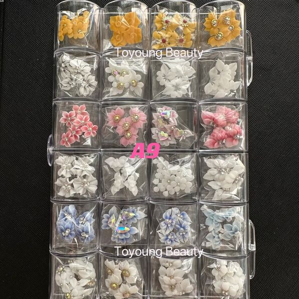 Autocollants Stickers 100 pièces/boîte de bijoux en perles d'ongles faits à la main Kawaii nail art charme autocollants décoratifs personnalisés fleurs acryliques 3D 230718