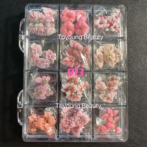 Pegatinas Calcomanías 50 UNIDS Por Caja Joyería Hecha A Mano Kawaii nail art charm Pegatinas 3D Acrílico Nail Flowers 230715