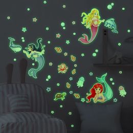 Pegatinas Princesa sirena pegatinas luminosas para pared para niñas decoraciones de habitación calcomanías del mundo submarino decoración del hogar pegatinas que brillan en la oscuridad