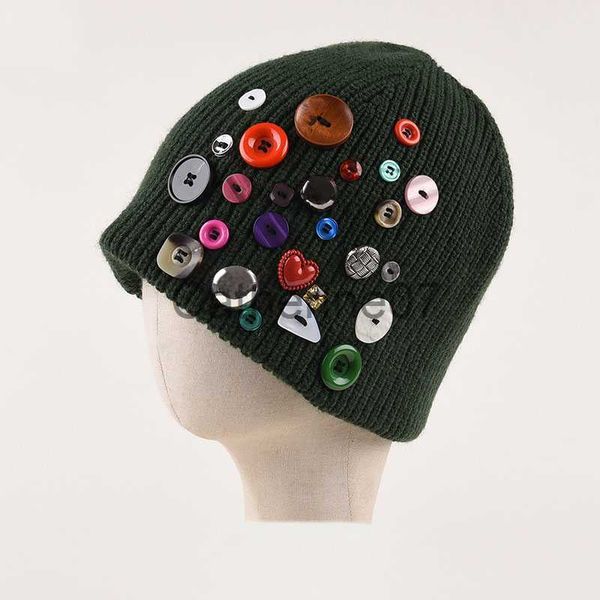 Chapeaux à bord avare mode couleur bouton chapeau femmes Hip Hop hiver chaud oreille Protection chapeau noir rue tricot Baotou chapeau J230829