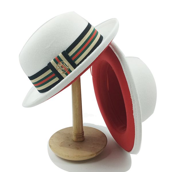 Stingy Brim Hats Fedoras Hat para hombres Jazz Hats Sombrero de mujer Gorra de color de doble cara Accesorios de plumas Sombrero de vaquero con ala hacia arriba Venta al por mayor 230314