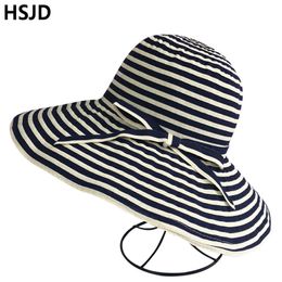 Stingy Brim Chapeaux Pliable En Plein Air Femmes D'été Soleil Rayure Grand Pêcheur Protection UV Plage Mode Féminine Bowknot Seau Chapeau Caps 230325