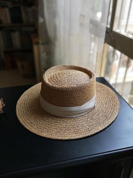 Sombreros de ala tacaña Ins, Sombrero de sol de verano al aire libre para mujer, Sombrero de paja ancho británico Vintage tejido, visera Fedora plana, Sombrero de viaje para playa