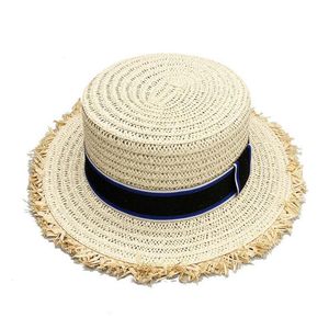 Stingy Brim Chapeaux Paille De Papier Avec Raphia À La Main D'été Pour Les Femmes De La Mode Belle Cool Flat Top Raw Edge Sun Women's Hat