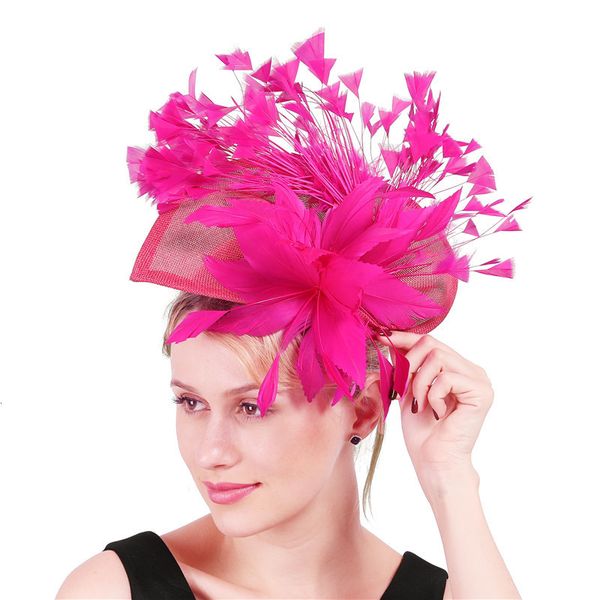 Stingy Brim Hats Pink Gorgeous Fascinator Hat con clips Mujeres elegantes Plumas de lujo Boda Nupcial Accesorios para el cabello Lady Millinery 230313