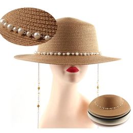 Stingy Brim Hats Strohoed Dames British Pearl Fashion Party Flat Top Chain Strap En Pin Fedora's voor dames A Streetstyle Shooti4206483