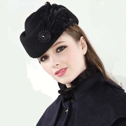 Gierige rand hoeden vrouwen hoed mode noblewoman vintage wol vilt elegante baret veren stewardess fedora dames formele caps290n