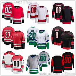 Gestikte hockeyshirts 18 Jack Drury 28 Brendan Lemieux 23 Stefan Noesen 5 Jalen Chatfield 15 Dylan Coghlan 77 Tony DeAngelo 22 Brett Pesce 20 Sebastian Aho