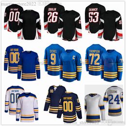 Gestikte hockey jerseys 26 Rasmus dahlin 53 Jeff Skinner 72 Tage Thompson 24 Dylan Czezens 9 Zach Benson 89 Alex Tuch 25 Owen Power 27 Devon Levi 77 JJ Peterka Kyle OKPOSO