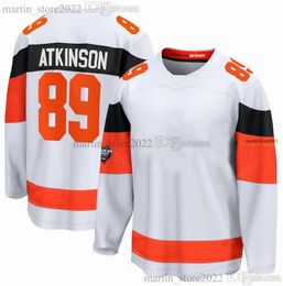 Gestikt wit 2024 Stadium Series hockeyshirt 89 Cam Atkinson 11 Travis Konecny 74 Owen Tippett 14 Sean Couturier 88 Eric Lindros Morgan Frost Carter Hart 8 Cam York