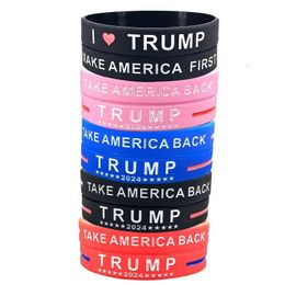 Bracelets de stock Trump Keep America Great for President 2024 Silicone Inspirational Motivation Fille Garçon Bracelet Américain Donald Vote Étoile Rayé Bracelets