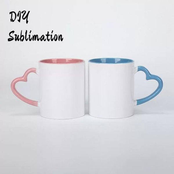 Stock bricolage sublimation 11 oz tasse à café avec poignée en forme de coeur en céramique 320 ml tasses en céramique blanche revêtement intérieur coloré spécial eau poterie FY4652