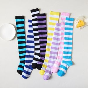 Chaussettes de bas sur le genou pour les filles de la mode Femme Cosplay Stripe Long Tube Stock Costume Halloween Party Cheerleading Cuisse Haute chaussette