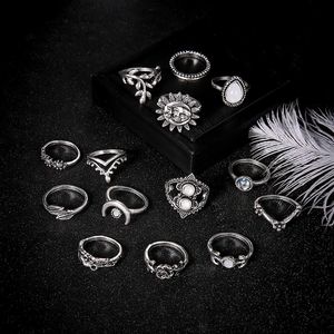 Anneaux d'empilement de pierre Crown Moon Leaf Flower Drop midi knuckle anneau set femmes bijoux de mode et sableux