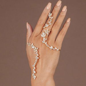 Stonefans – manchette en forme de feuille pour femmes, accessoires de mariée, Bracelet en zircone cubique, bijoux de mariage, 2023