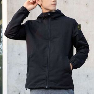 Stones Island Jacket Version Veste d'extérieur décontractée Veste à capuche pour homme Costume d'assaut ample surdimensionné Tenue de couple Printemps et automne Petite veste coupe-vent 8784