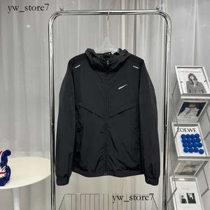 Stones Island hommes Nylon fermeture éclair manches longues qualité hauts mince vêtements de sport à capuche veste d'extérieur ample veste de jogging actif sweat Stones Island Jacket 3542