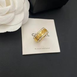 Stones Nouveaux cèches de mode de luxe Premium Ring Fine Bijoux Bijoux Anniversaire et Cadeaux de Noël pour les couples 665
