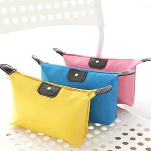 Sacs de rangement 1 PCS Arrivée Petit sac de boulette Cosmétique Embrayage Porte-monnaie Nylon imperméable Mini Femelle