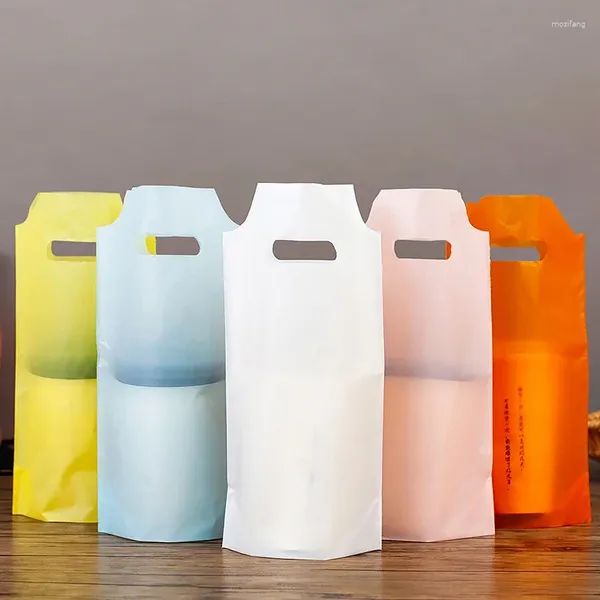 Bolsas de almacenamiento 100 piezas de paquete de té de leche color color desechable espesante de plástico de plástico una sola taza bebida para llevar bolso portátil