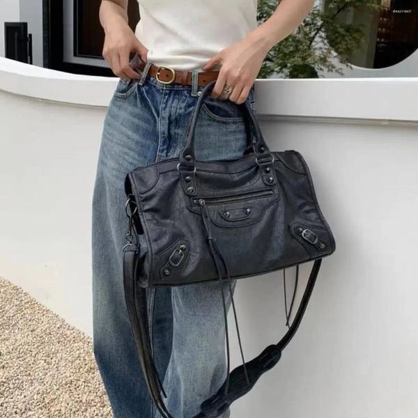 Sacs de rangement 2023 gothique Moto Biker Rivet sacs à main pour femmes grande capacité grand Y2K Punk sac à bandoulière en cuir PU rétro bandoulière