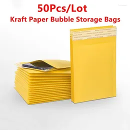 Sacs de rangement 50pcs / lot enveloppes en papier kraft bulle jaune enveloppe rembourrée avec sac d'emballage d'expédition