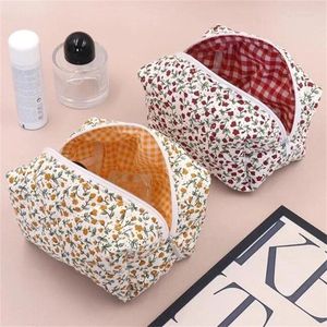 Opbergzakken Mode Bloemen Gezwollen Gewatteerde Make-up Tas Reizen Cosmetische Sieraden Organisator Handtas Etui Grote Capaciteit Make-up