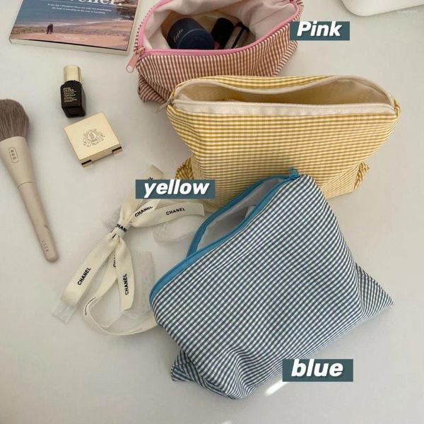 Sacs de rangement Version coréenne du sac de cosmétique à carreaux doux et frais de grande capacité lavage de grande capacité aller portable