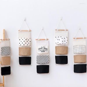 Opbergzakken Multifunctionele 3 Pocket Stripe Wall Hanging Bag Make-up Cosmetische Box Opvouwbare Organizer Basket Home Decor