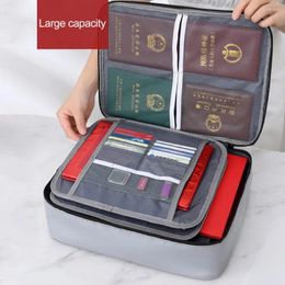 Sacs de stockage Sac de document de verrouillage de mot de passe Sac à feu avec un boîtier de fichier à 3 couches pour les certificats de voyage à domicile