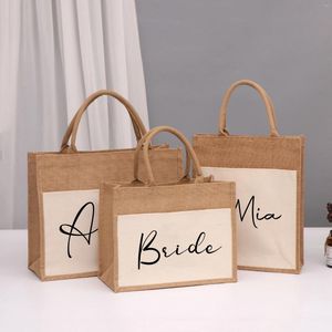 Opbergzakken Gepersonaliseerde naam Jute Handtas Jute Custom Logo Boodschappentas Tote Party Gift Kleine bedrijven Meisjesreis Bruiloft Bruidsmeisje