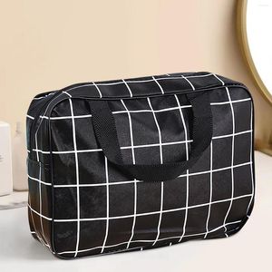 Sacs de rangement imprimé à carreaux mode Portable sac sortie voyage articles de toilette étanche poche Fitness salle de bain P5