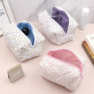Sacs de rangement jolis sacs de maquillage à imprimé floral avec fermeture à glissière de voyage de voyage de voyage de voyage de voyage de voyage cosmétique pour