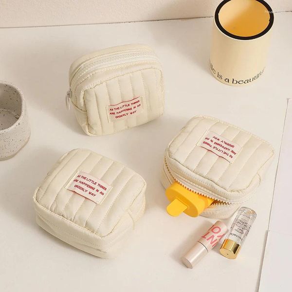 Sacs de rangement Small Femme's Cosmetic Sac pour le maquillage Cubes de voyage Organisateur Essentials Cable Chargers Pouchette Dames