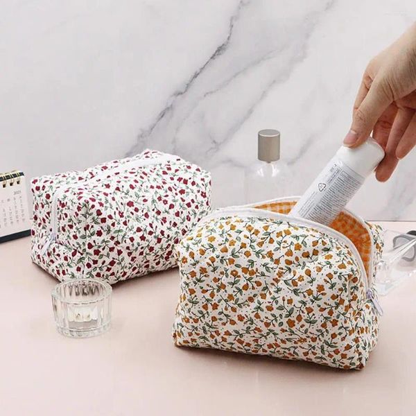 Bolsas de almacenamiento Kit de artículos de tocador Conjunto de bolsa de cosméticos con estampado de flores con cierre de cremallera para viajes Capacidad de viaje de negocios Maquillaje portátil