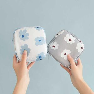 Sacs de rangement Sac de tampon étanche Sac de tampon hygiénique mignon Pochettes de voyage Portable Maquillage Rouge à lèvres Clé Écouteur Câbles de données Organisateur 2pcs